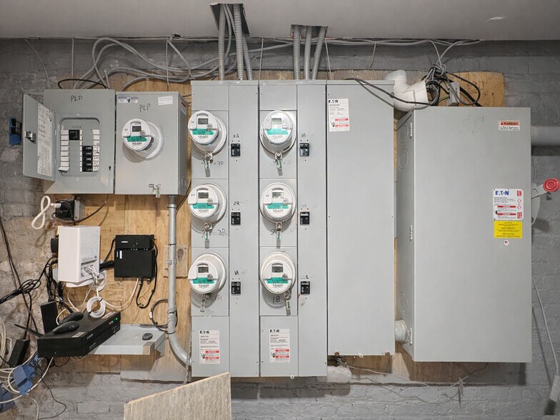 More Photos Of 2850 W 17th St, Brooklyn Apartments For Sale