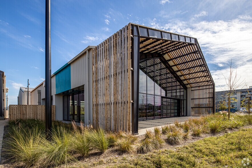 More Photos Of 1730 Flight Way, Tustin Unknown For Lease