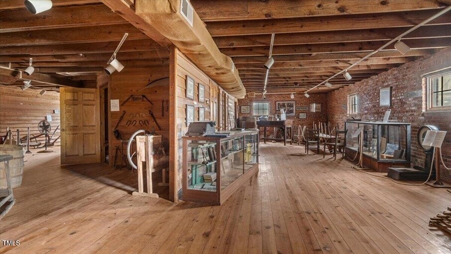 More Photos Of 306 W Main St, South Hill Office Residential For Sale