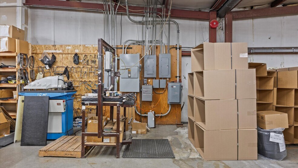 More Photos Of 2482 Industrial Blvd, Grand Junction Warehouse For Sale