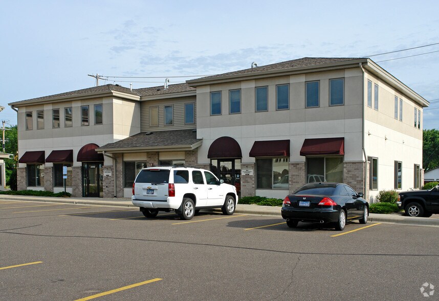 More Photos Of 2994 Rice St, Little Canada Coworking Space