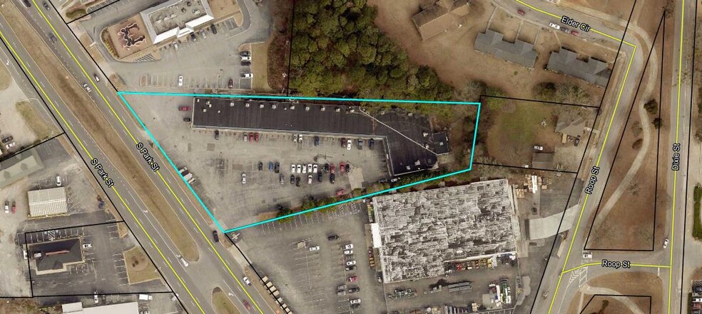 More Photos Of 928 S Park St, Carrollton Storefront Retail Office For Lease