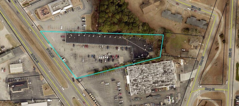 More Photos Of 928 S Park St, Carrollton Storefront Retail Office For Lease