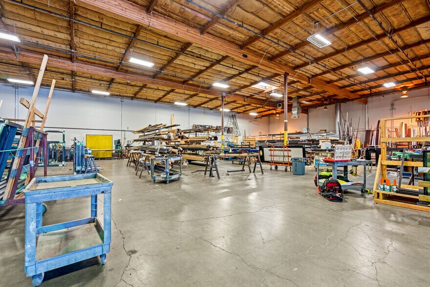 More Photos Of 20205 144th Ave NE, Woodinville Light Manufacturing For Sale