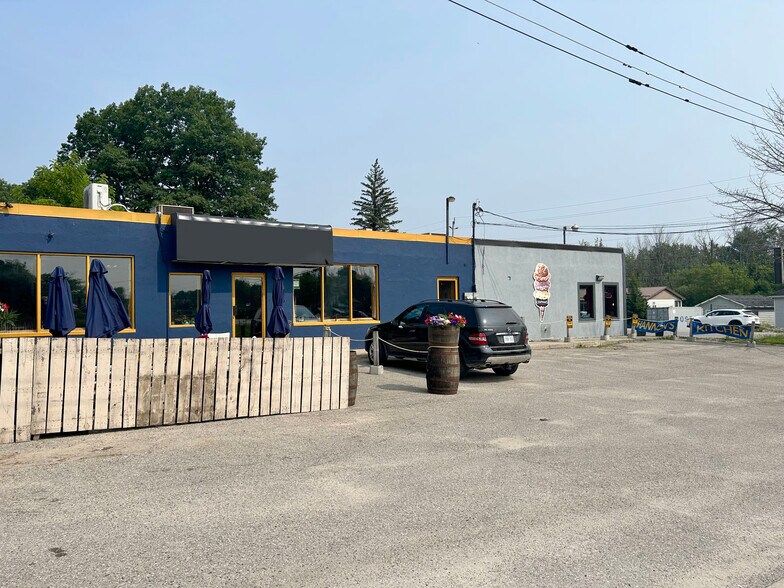 More Photos Of 338 Park St, Tay Storefront Retail Residential For Sale