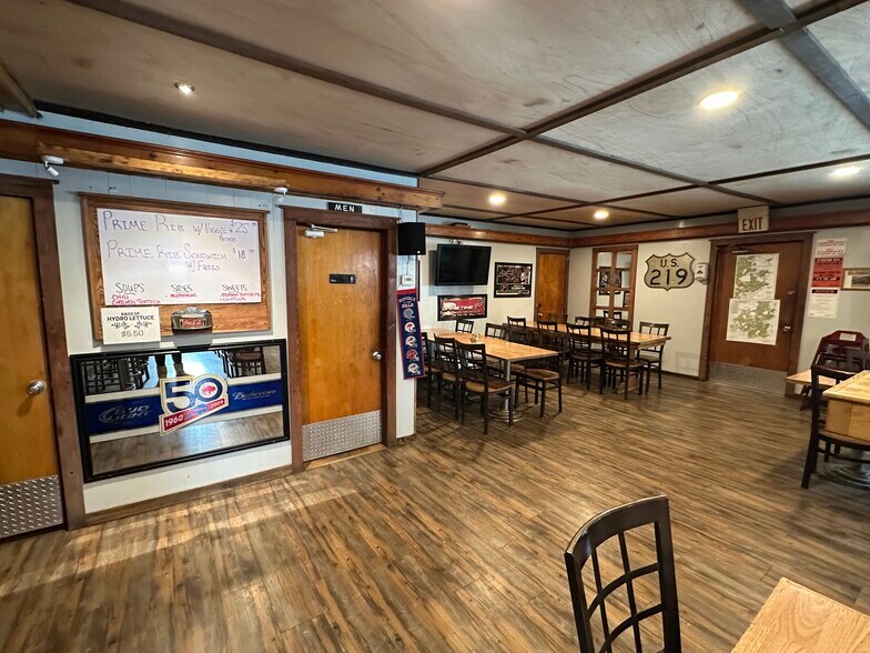 More Photos Of 7034 US-219 Hwy, Lewis Run Restaurant For Sale