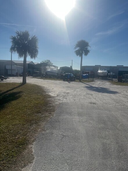 More Photos Of 4225 Taylor Rd, Punta Gorda Industrial For Sale