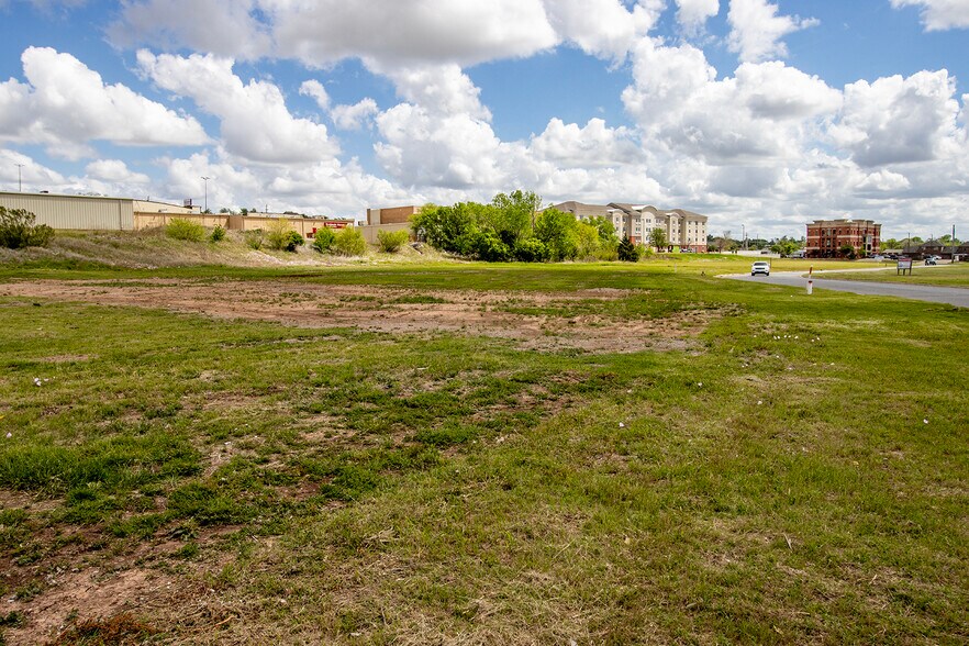 More Photos Of 1201 NW 40th St, Lawton Land For Sale