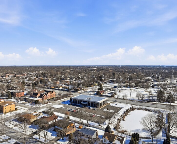 More Photos Of 7900 S Cass Ave, Darien Office For Sale