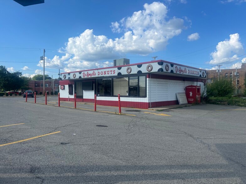 More Photos Of 202 Rhode Island Ave, Rochester Freestanding For Sale