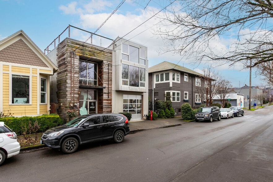 More Photos Of 1020 SE Harrison St, Portland Loft Creative Space For Sale