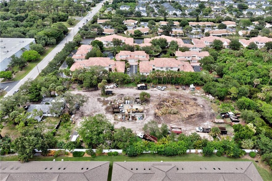 More Photos Of 690 6th Ave, Vero Beach Land For Sale
