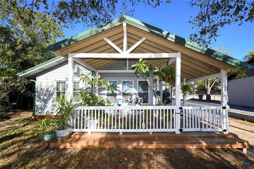 More Photos Of 1440 Business 35 S, New Braunfels, TX 78130, New Braunfels Office Residential For Sale