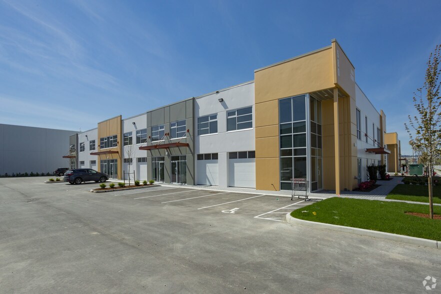 More Photos Of 580 Seaborne Ave, Port Coquitlam Light Manufacturing For Lease