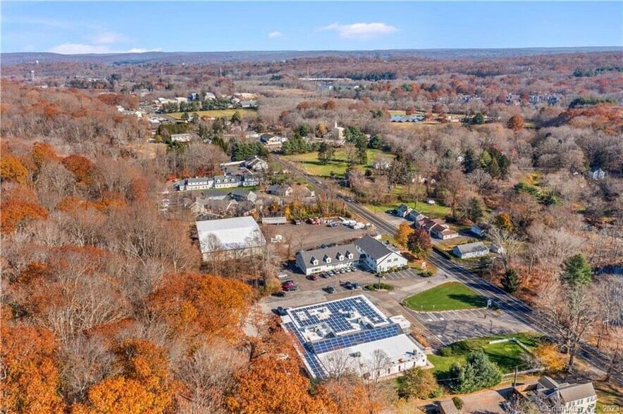 More Photos Of 192 Westbrook Rd, Essex Medical For Lease