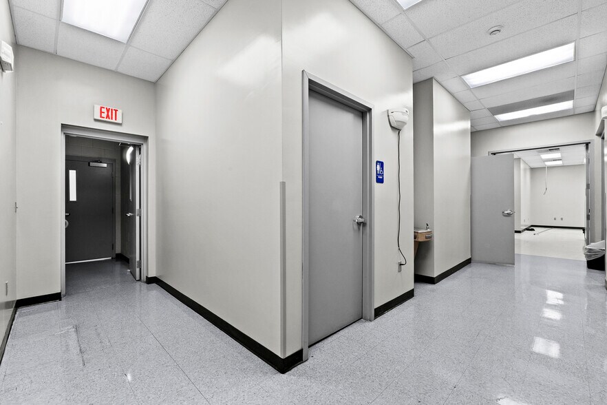 More Photos Of 7200 Highway 150, Greenville Office For Sale