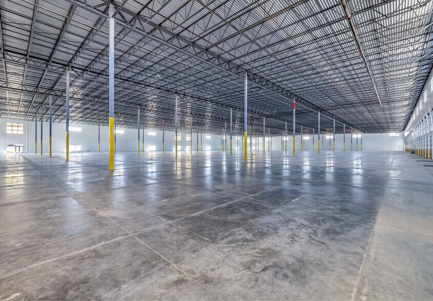 More Photos Of 1409 W Gowen Rd, Boise Industrial For Lease