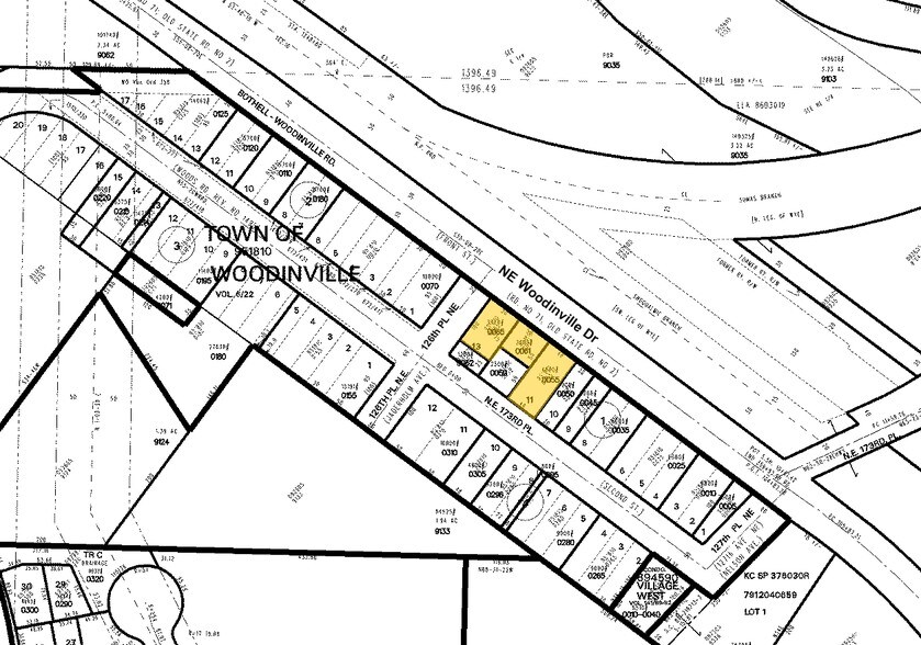 More Photos Of 12603-12607 NE Woodinville Dr, Woodinville Loft Creative Space For Lease