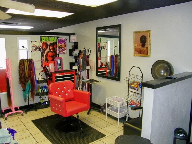More Photos Of 604 N Van Buren St, Enid Freestanding For Sale