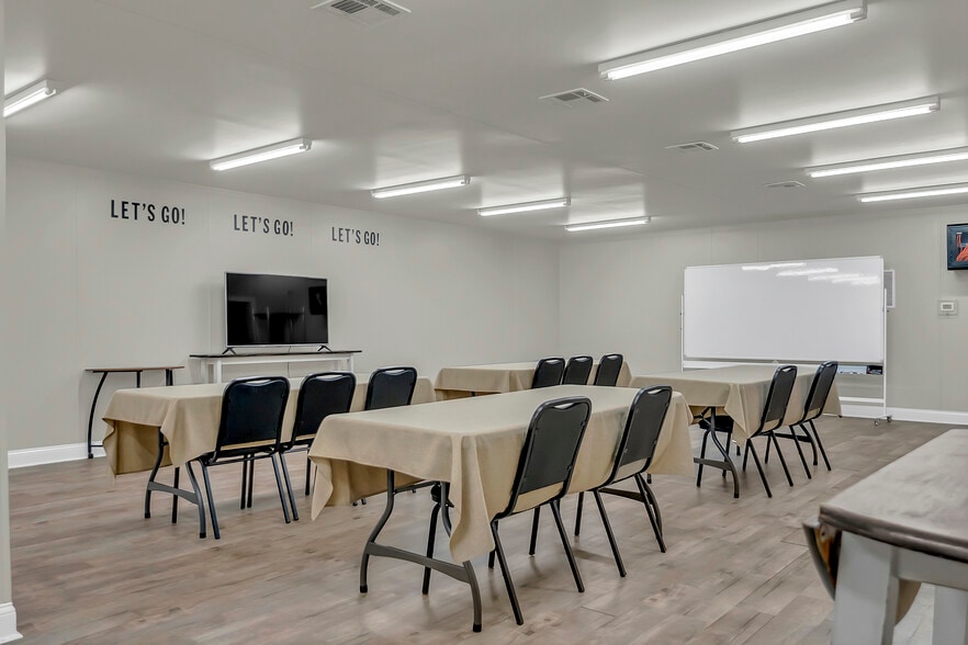 More Photos Of 1501 US Highway 19 S, Leesburg Office For Sale