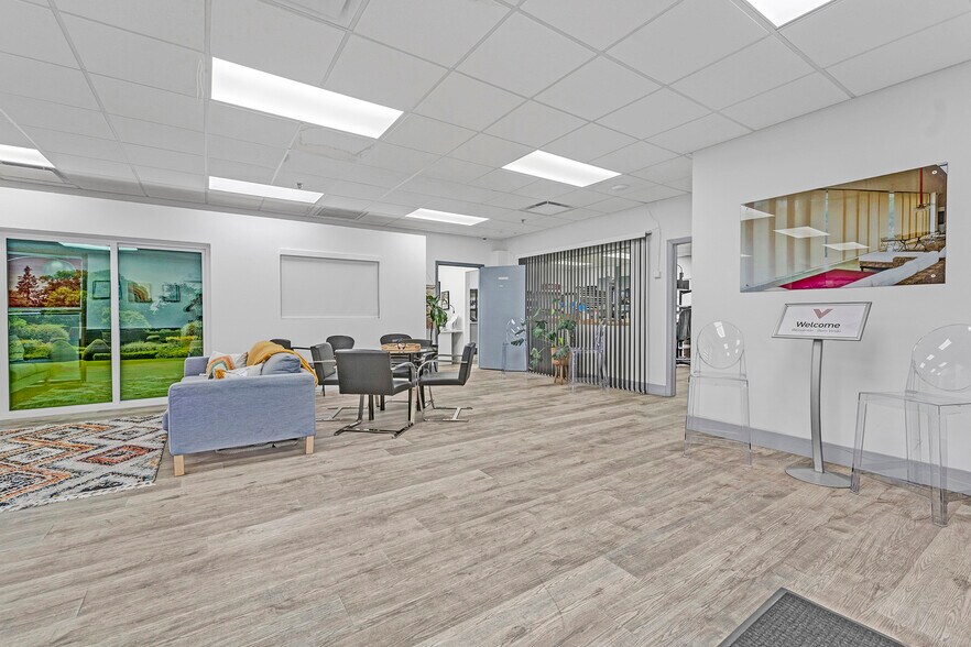 More Photos Of 6850 NW 74th St, Medley Warehouse For Sale