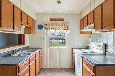 More Photos Of 8920 E US Highway 80, Terrell Office For Sale