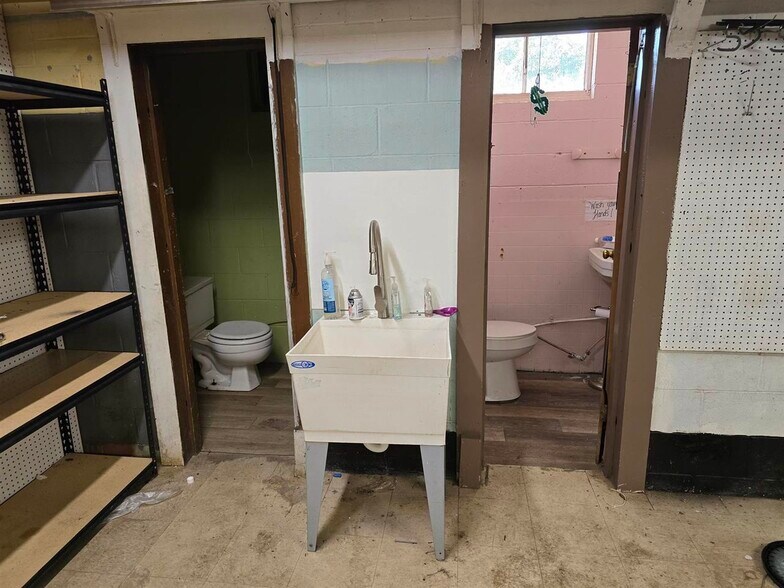 More Photos Of 120 &110 W Main St, Pacolet Convenience Store For Sale