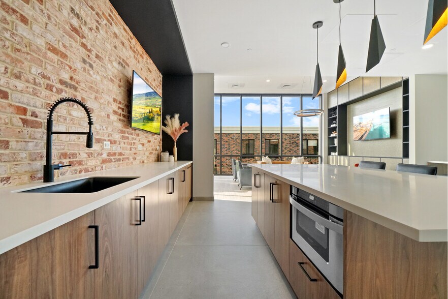 More Photos Of 150 Main St, Hackensack Apartments For Lease