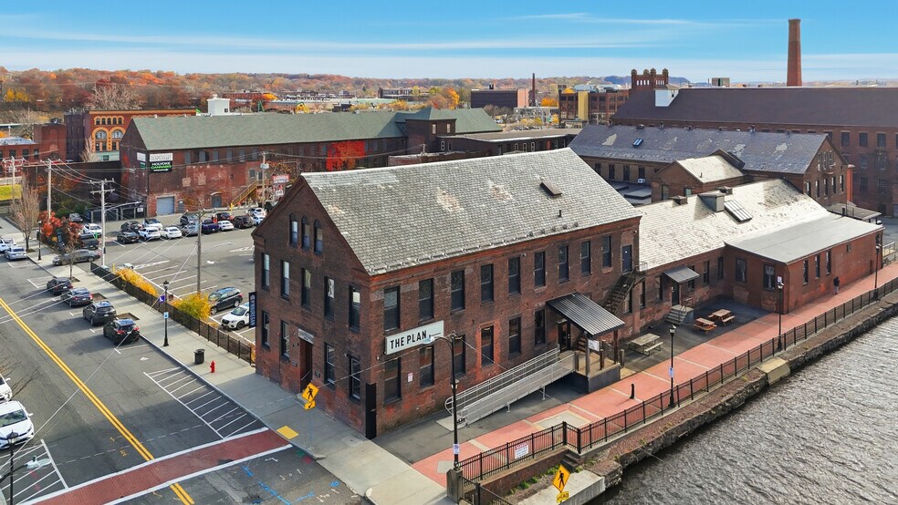 More Photos Of 420 Dwight St, Holyoke Manufacturing For Lease