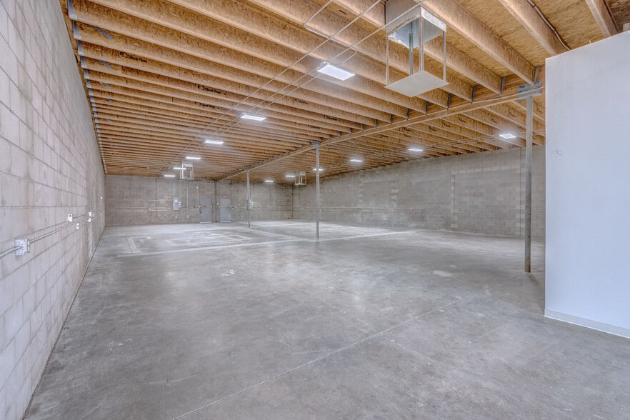 More Photos Of 1216 E Pennsylvania St, Tucson Warehouse For Lease
