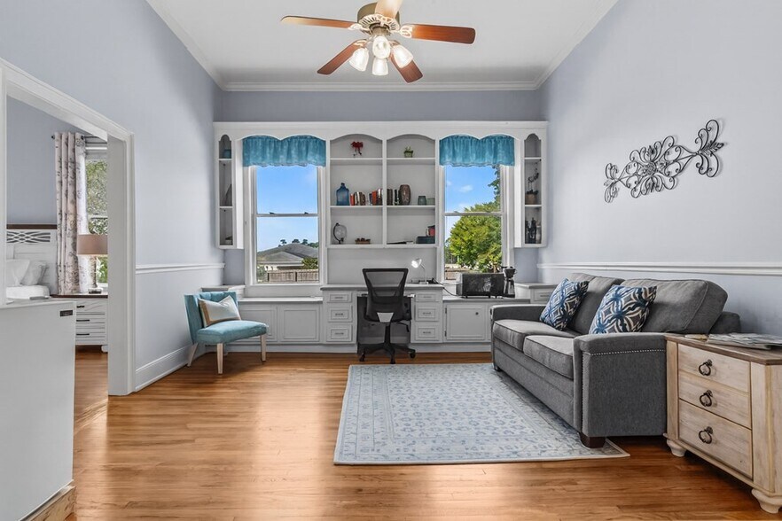 More Photos Of 235 Cedric St, Leesburg Office Residential For Sale