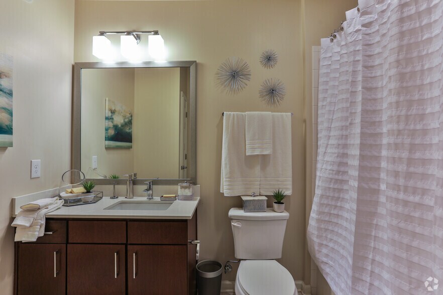 More Photos Of 111 Glenridge Point Pky NE, Sandy Springs Apartments For Lease