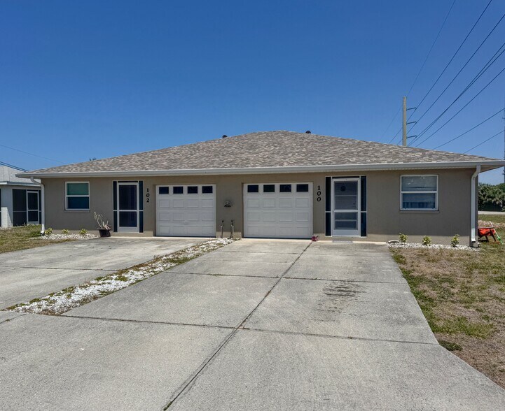 More Photos Of 100 Charles Dr, Nokomis Multifamily For Sale