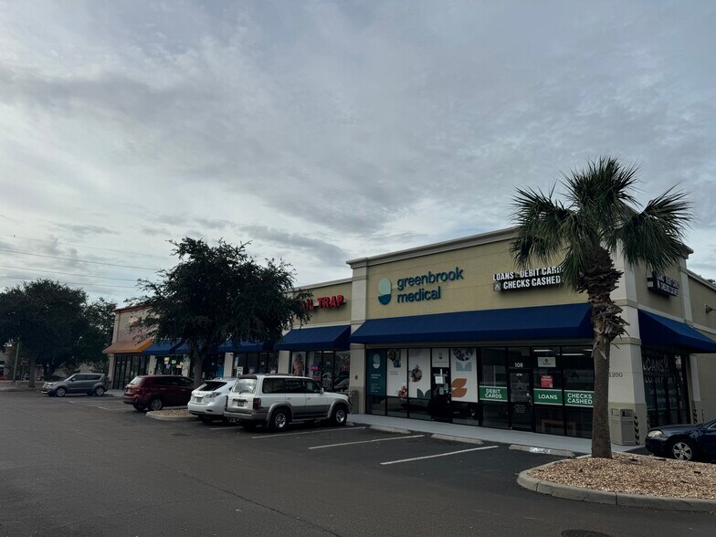 Primary Photo Of 11200 E Dr Martin Luther King Jr Blvd, Seffner General Retail For Lease