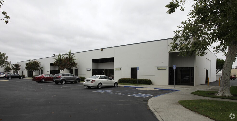 More Photos Of 3609 W MacArthur Blvd, Santa Ana Manufacturing For Lease