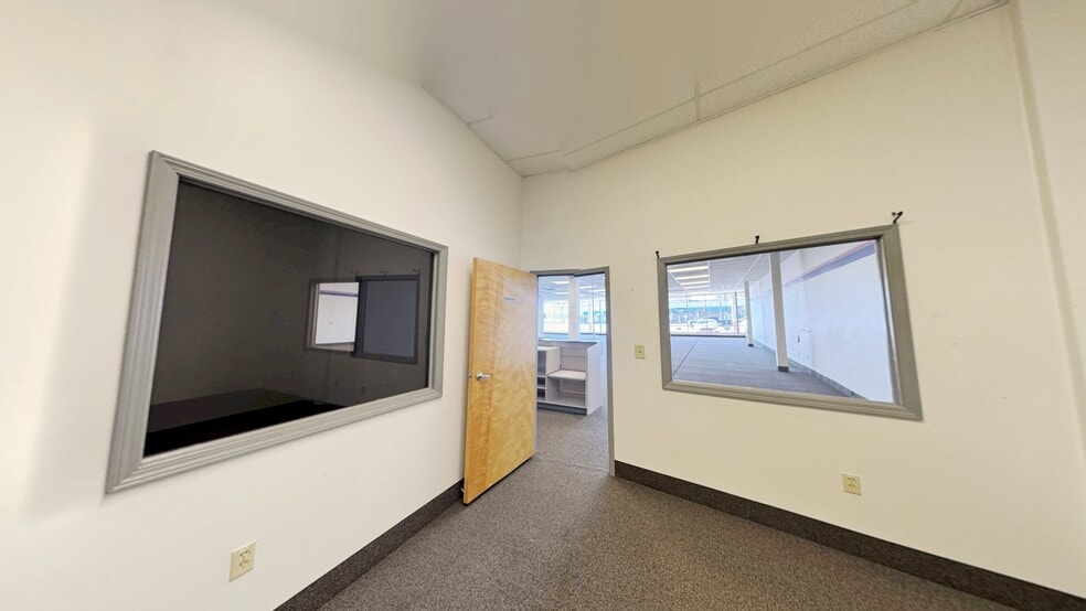 More Photos Of 120 Chiefs Way, Pensacola Unknown For Lease