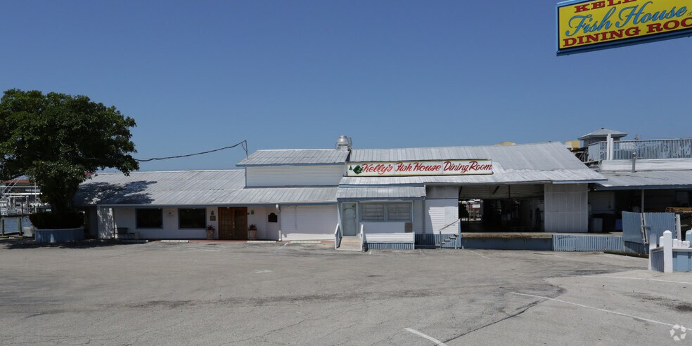 More Photos Of 1302 5th Ave S, Naples Restaurant For Sale
