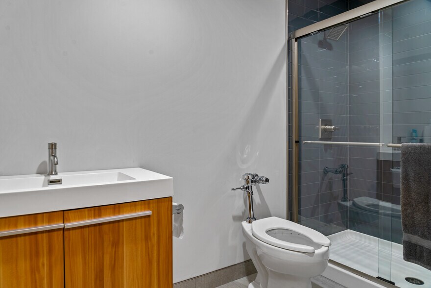 More Photos Of 210 W Tienken Rd, Rochester Hills Medical For Lease