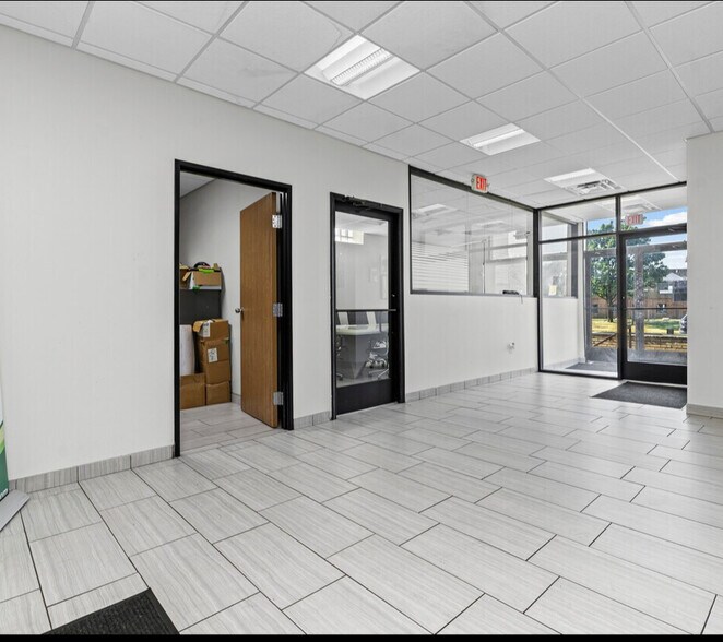 More Photos Of 26051 Michigan Ave, Inkster Warehouse For Sale