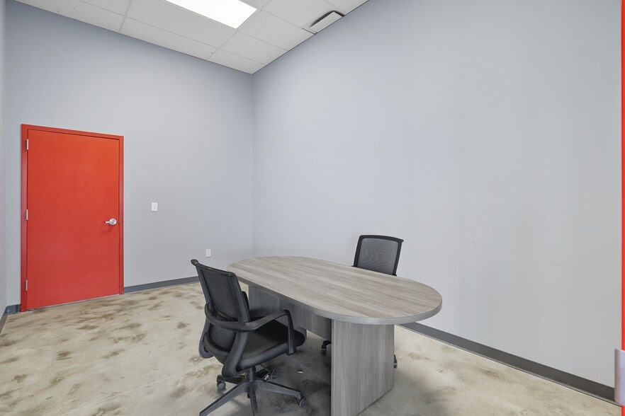 More Photos Of 4680 I-55 N Frontage Rd, Jackson General Retail For Lease