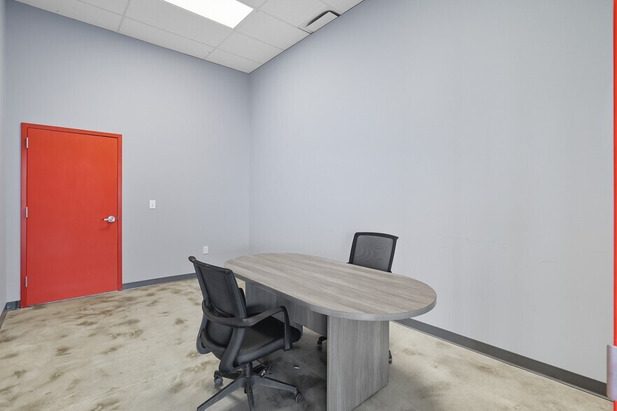 More Photos Of 4680 I-55 N Frontage Rd, Jackson Freestanding For Sale