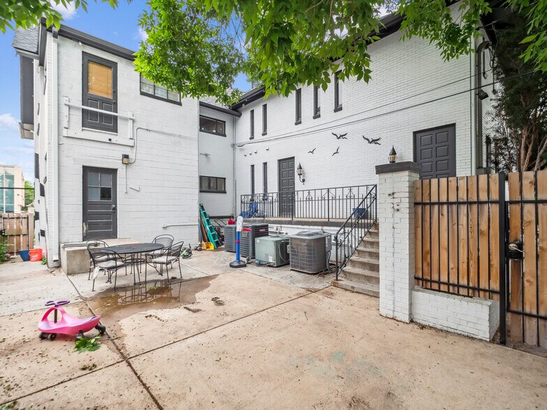 More Photos Of 1725 N High St, Denver Apartments For Sale