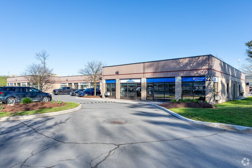 Primary Photo Of 22 Gurdwara Rd, Ottawa Warehouse For Lease