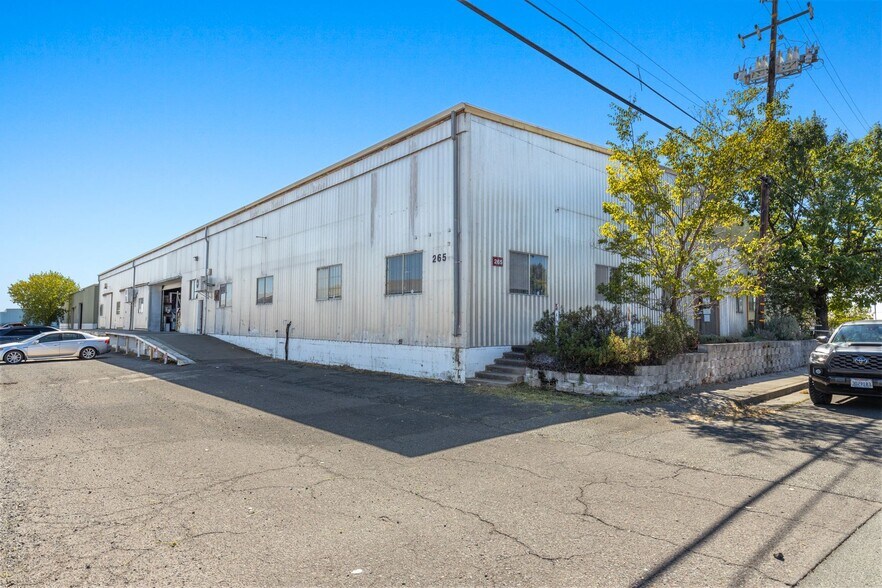 More Photos Of 265 Boeing Ave, Chico Industrial For Sale