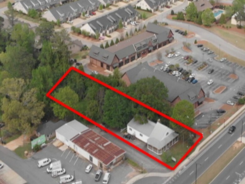 More Photos Of 1319 Opelika Rd, Auburn General Retail For Sale