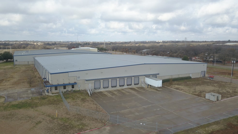 Primary Photo Of 4901 Esco Dr, Fort Worth Manufacturing For Lease