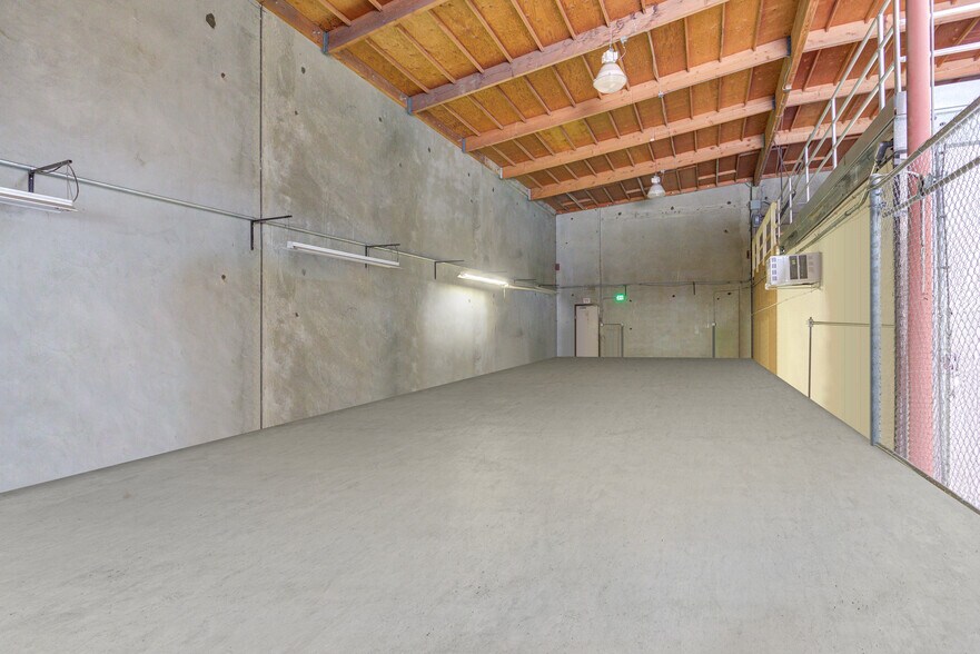 More Photos Of 2105 S Blosser Rd, Santa Maria Warehouse For Sale