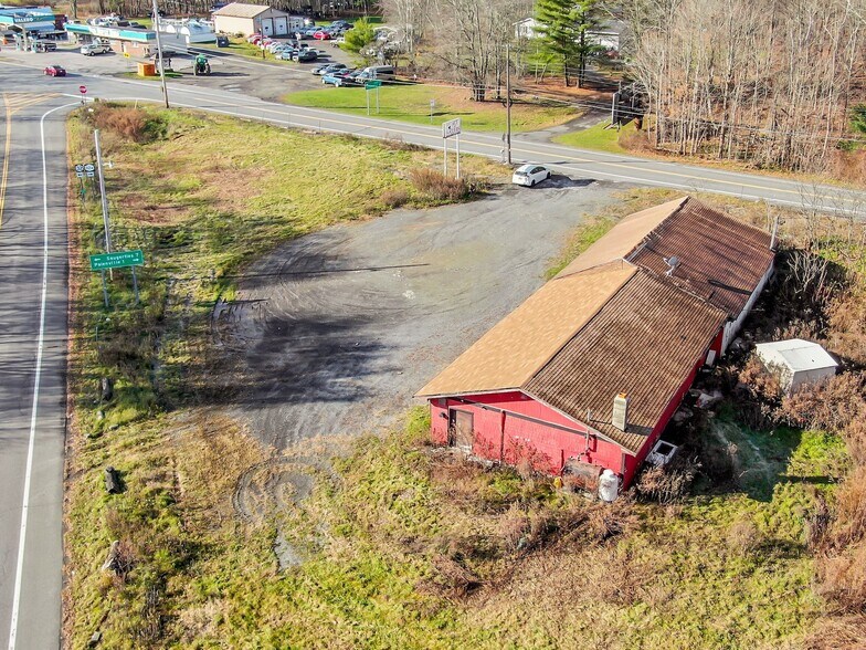 More Photos Of 8 Rt 32A, Saugerties Service Station For Sale