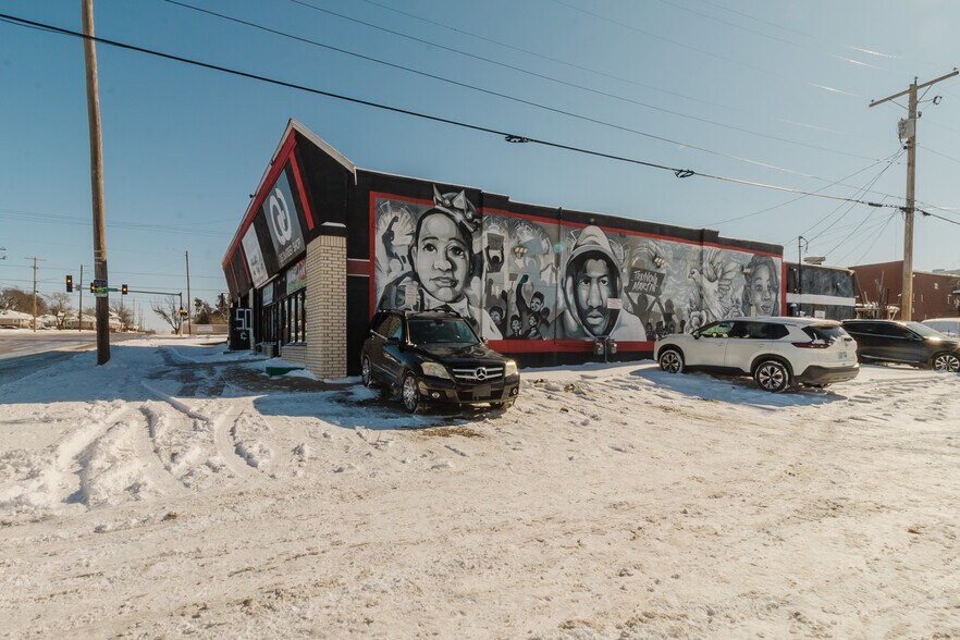 More Photos Of 3117 E 13th St, Wichita Freestanding For Sale