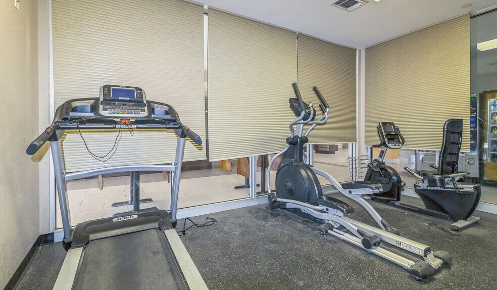 More Photos Of 3432 Interstate 20, Stanton Hotel For Sale